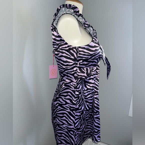 C 98 Purple Night Gown - Picture 2 of 5